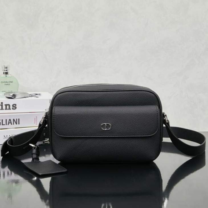 Picture of Dior Mens Bags _SKUfw239316346fw